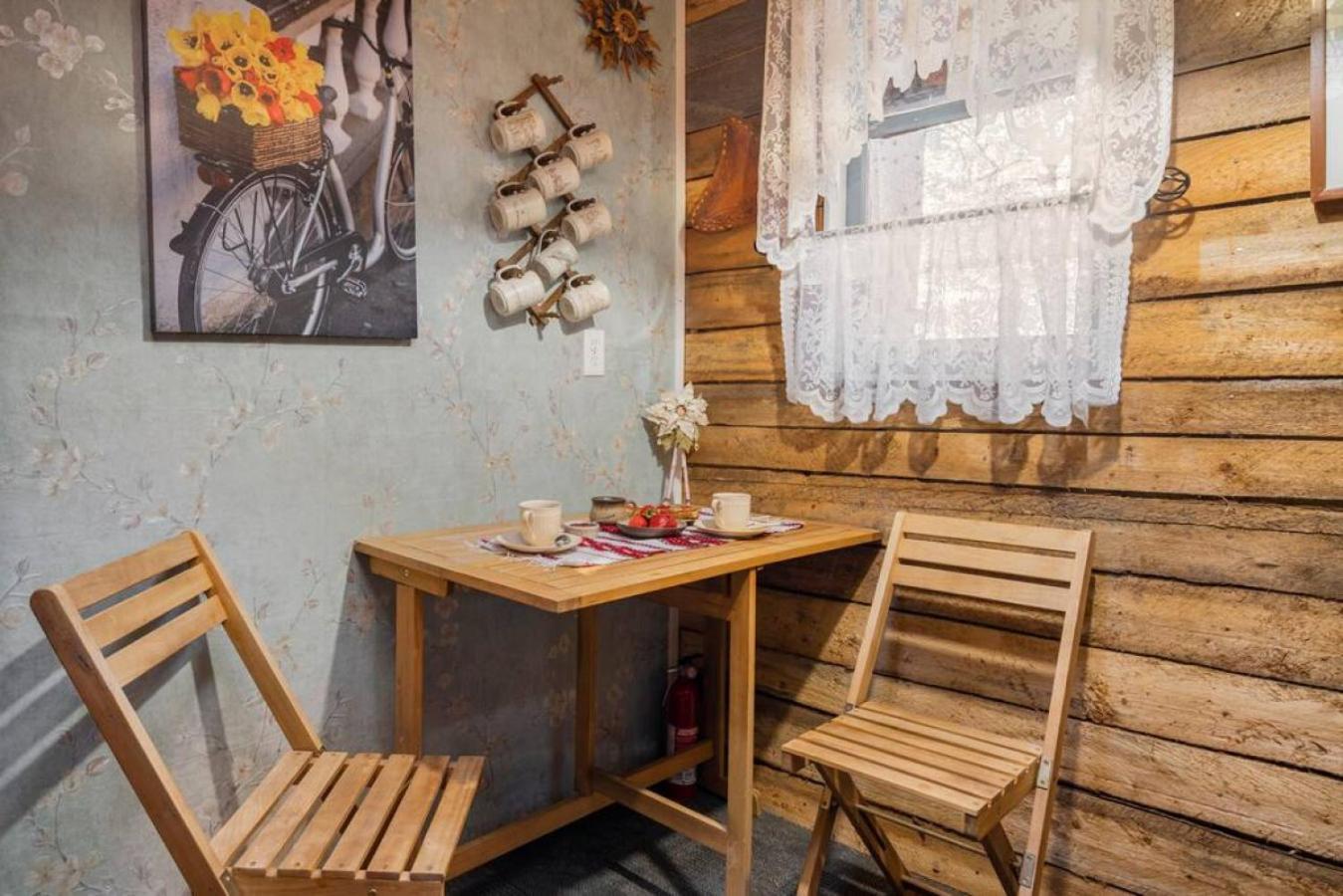 Rustic Cozy Cabin With Hot Tub Bragg Creek Luaran gambar